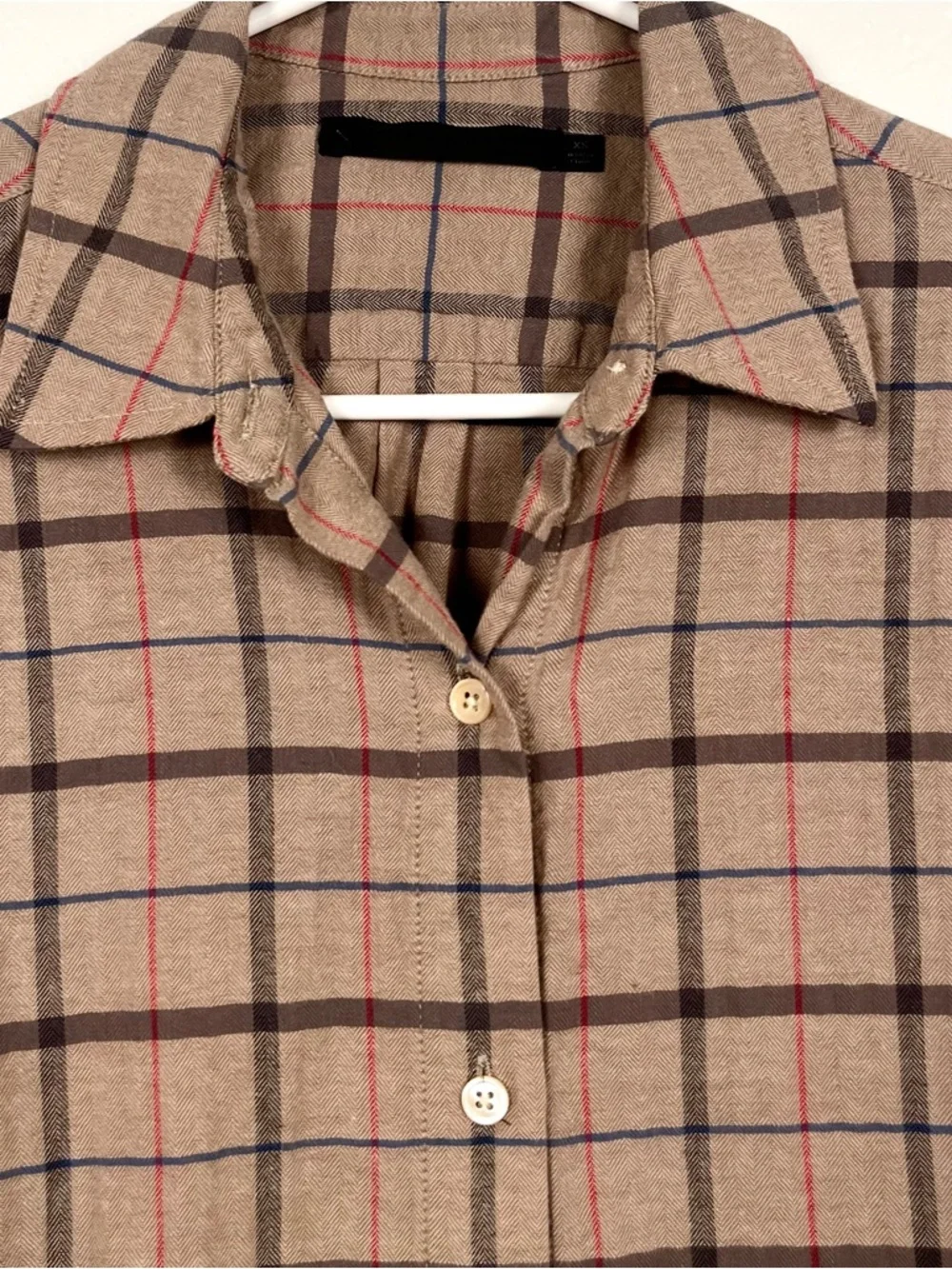 Jenni Kayne Lightweight Plaid Cotton Flannel Buttondown Shirt in Tan Beige - Picture 3 of 7